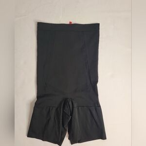 Spanx High Waist Shapewear Shorts M Black